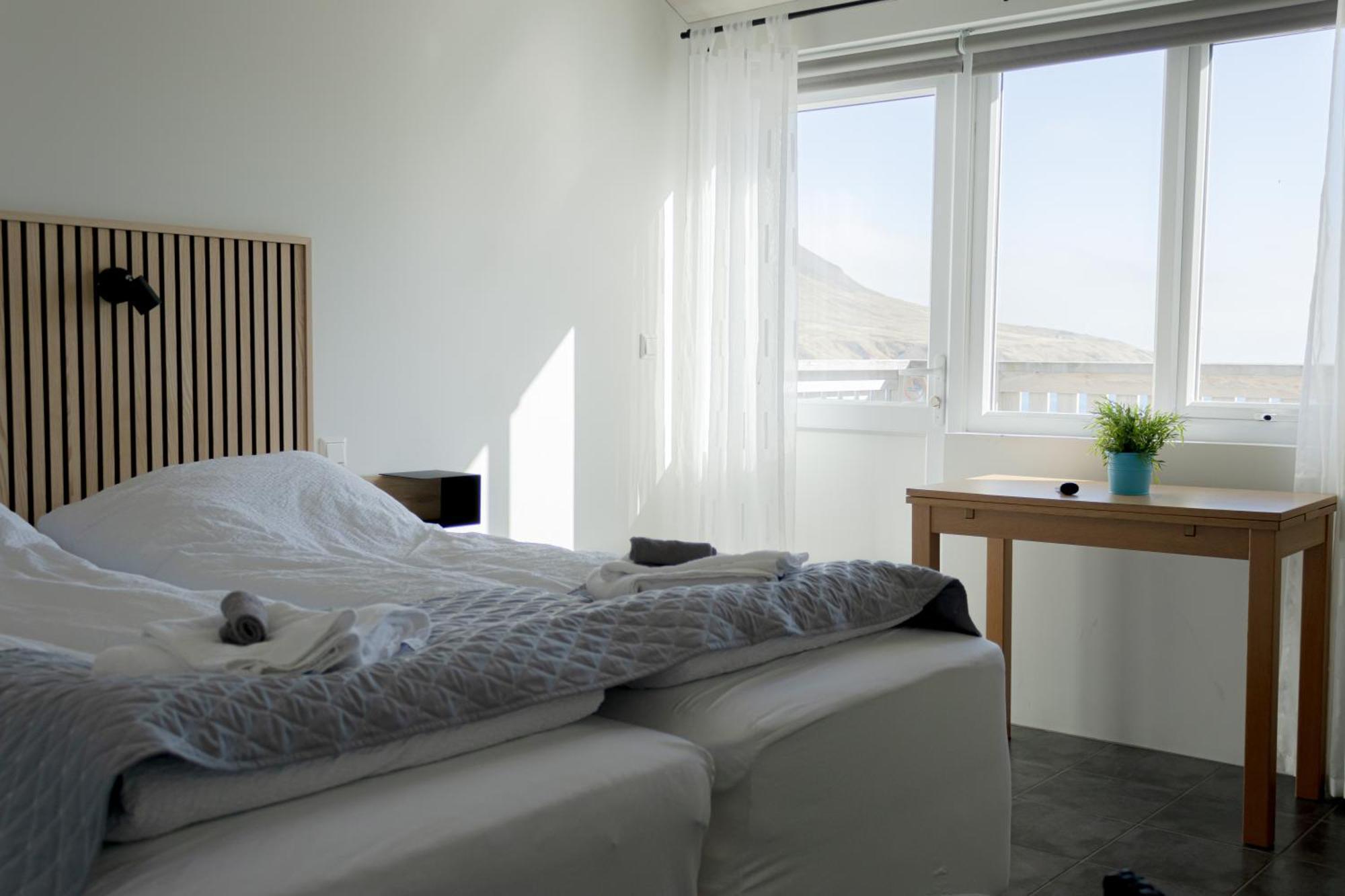 Urdartindur Guesthouse And Cottages Northurfjorthur Exteriér fotografie