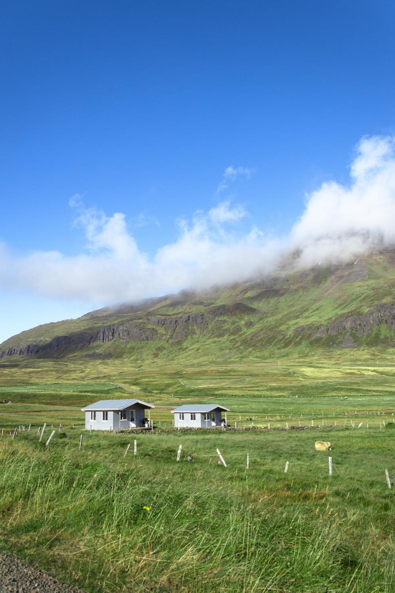 Urdartindur Guesthouse And Cottages Northurfjorthur Pokoj fotografie