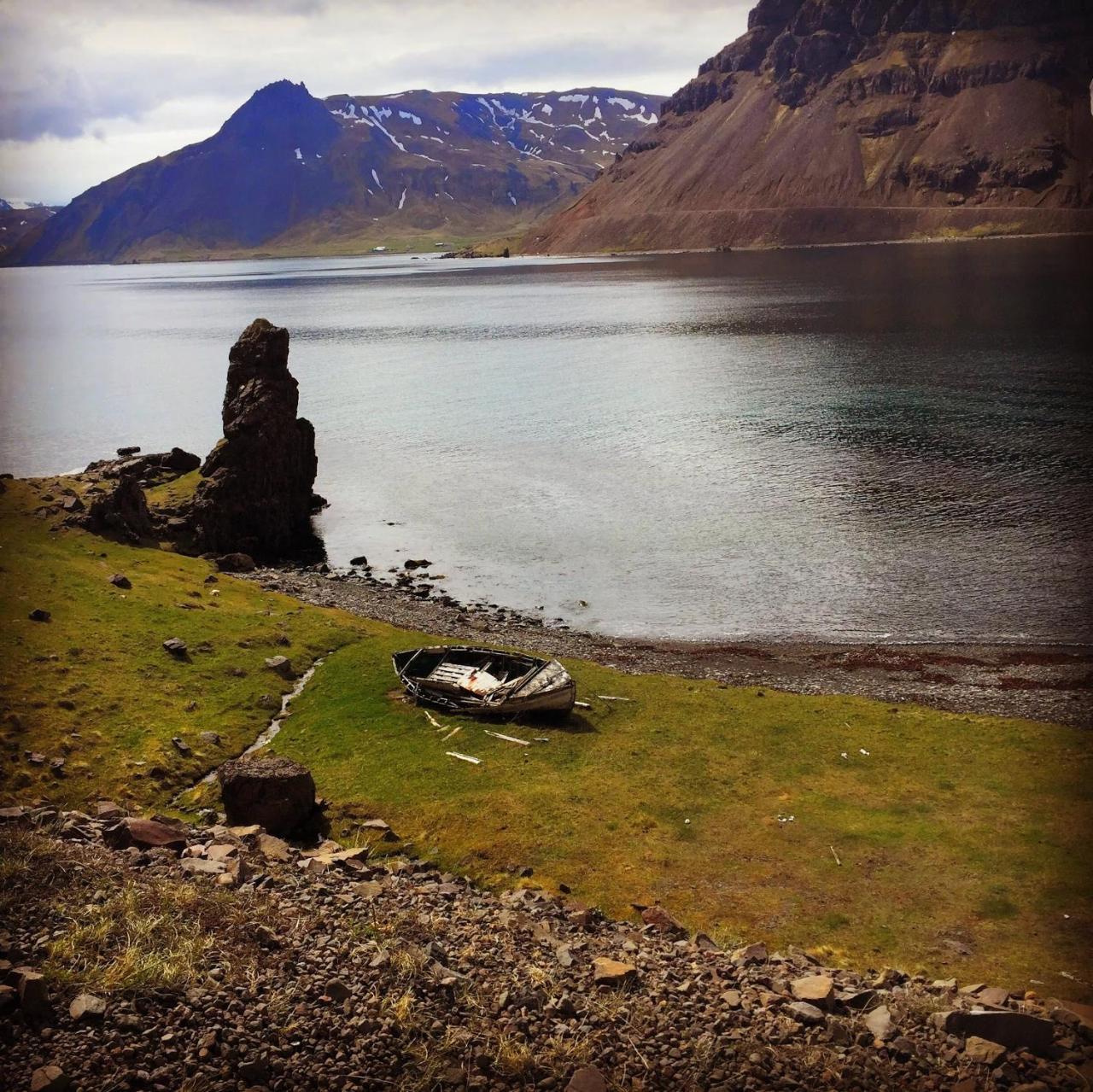 Urdartindur Guesthouse And Cottages Northurfjorthur Exteriér fotografie